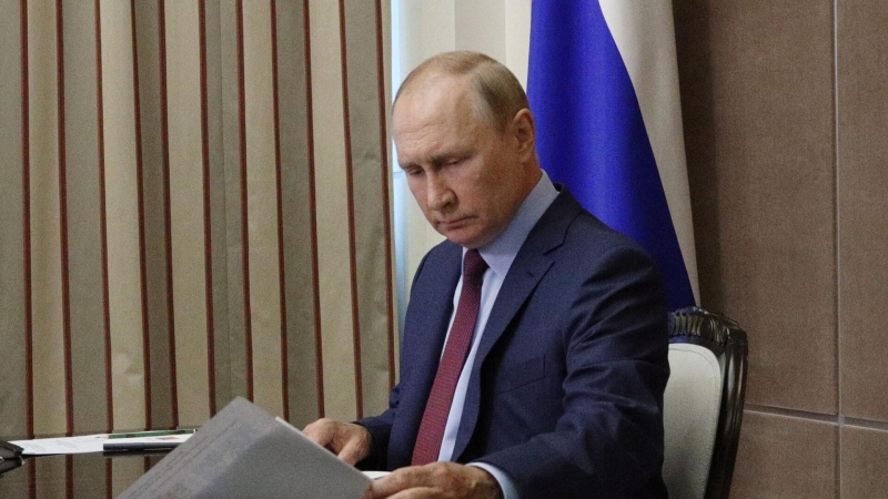 Путин поручил ускорить перевод бизнес-активов в российскую юрисдикцию