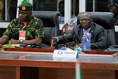 Делегация ЭКОВАС встретилась со свергнутым президентом Нигера