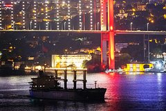 В Турции предостерегли США от отправки ВМС в Черное море для охраны сухогрузов