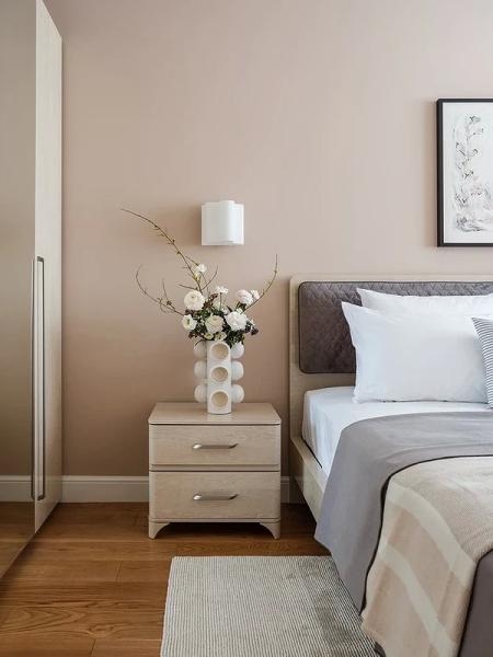 9 лучших идей для практичной и красивой спальни (меньше уборки!)