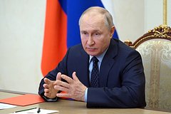 Путин поручил ускорить перевод активов бизнеса в Россию