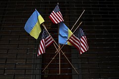 Помощь Украине назвали ужасным позором для США