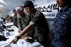 Южная Корея призвала к тесному обмену ядерными данными с Японией и США
